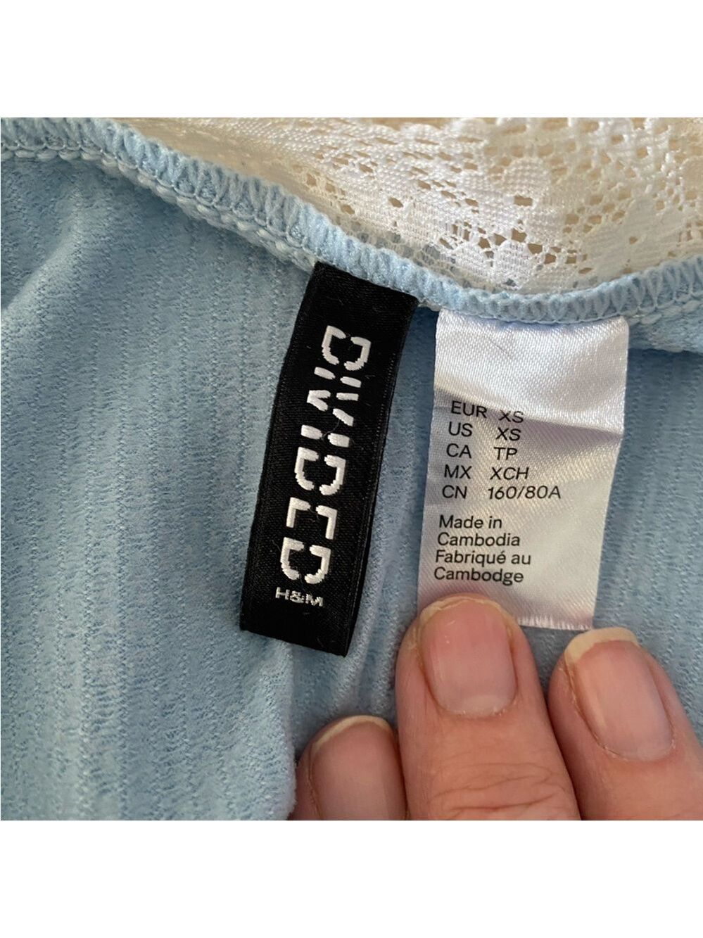 2/$10 Divided Light Blue with Off-White Lace Trim Cropped Tank Size XS - Picture 5 of 11